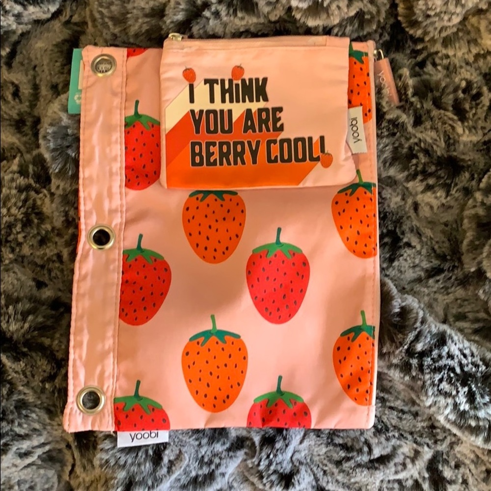 Berry Cool Pouch Set - Picture 2 of 11